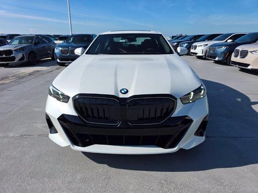 Alpine White 2027 BMW 530 i