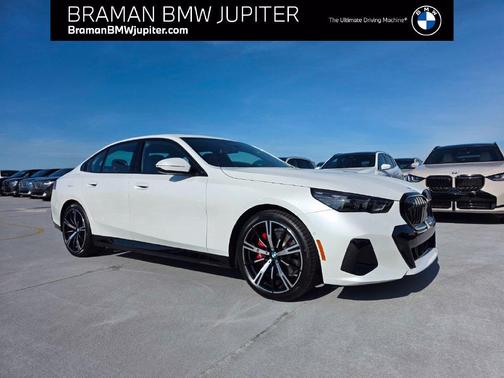 Alpine White 2027 BMW 530 i