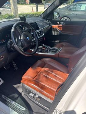 Mineral White Metallic 2023 BMW X5 sDrive40i