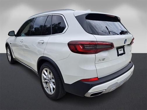2022 BMW X5 PHEV xDrive45e
