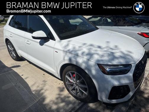 Arkona White 2025 Audi Q5 55 S line quattro Premium