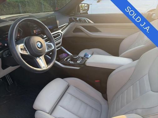 Mineral White Metallic 2024 BMW M440 i