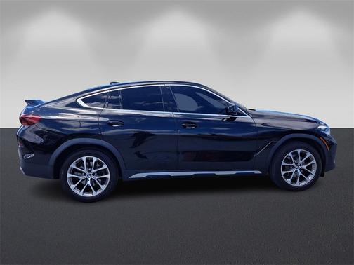 2022 BMW X6 xDrive40i