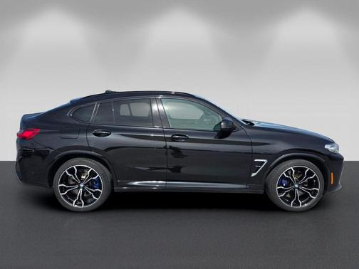 Black Sapphire Metallic 2024 BMW X4 M AWD