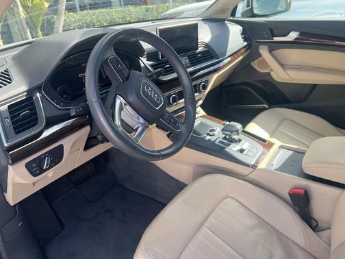 2019 Audi Q5 2.0T Premium Plus