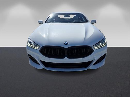 2023 BMW 840 i