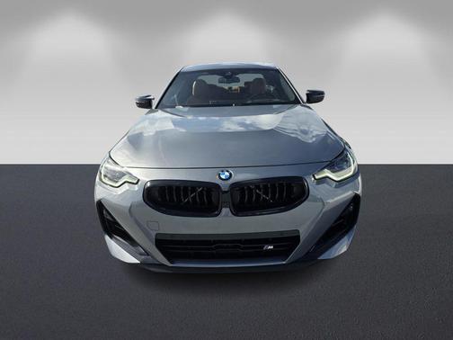 2025 BMW M240 i