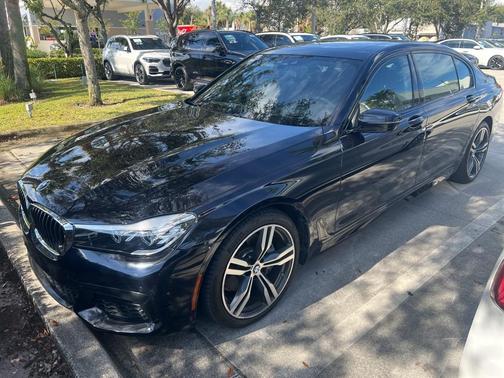 2019 BMW 740 i