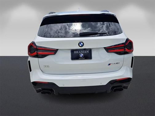 2023 BMW X3 M40i