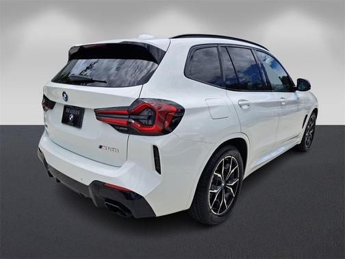 2023 BMW X3 M40i