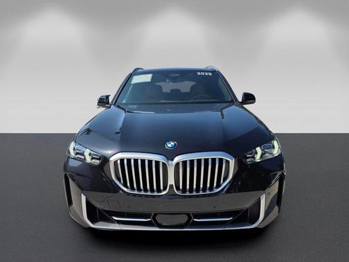 Black Sapphire Metallic 2025 BMW X5 sDrive40i