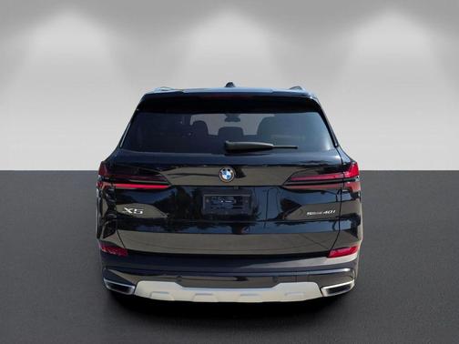 Black Sapphire Metallic 2025 BMW X5 sDrive40i