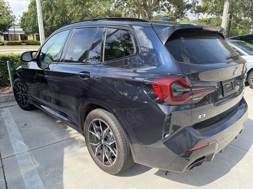 Carbon Black Metallic 2023 BMW X3 M40i