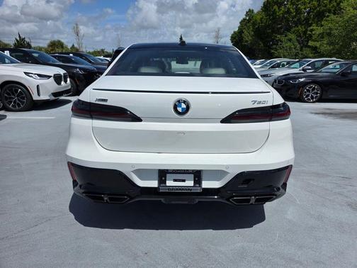 2026 BMW 760 760i xDrive