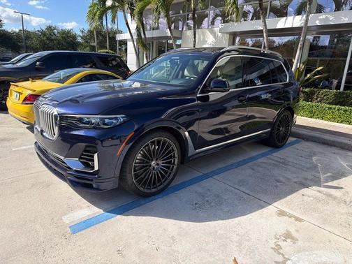 Tanzanite Blue II Metallic 2021 BMW X7 M50i