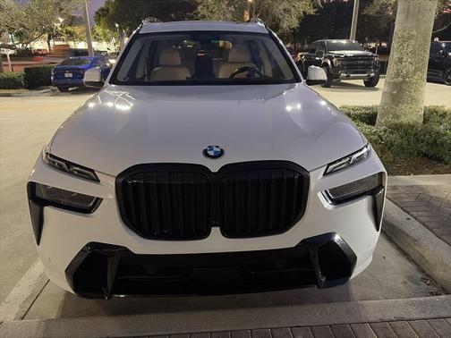 2023 BMW X7 xDrive40i