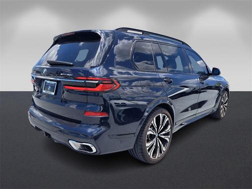 2024 BMW X7 xDrive40i