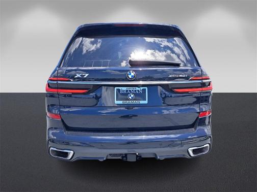 2024 BMW X7 xDrive40i