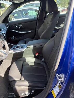 Portimao Blue Metallic 2023 BMW 330 i