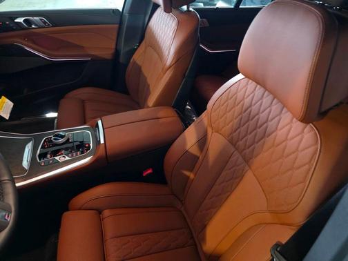 Gray Metallic 2026 BMW X5 xDrive40i