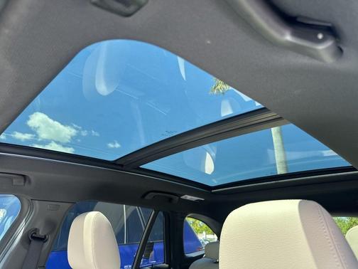 Phytonic Blue Metallic 2021 BMW X1 sDrive28i