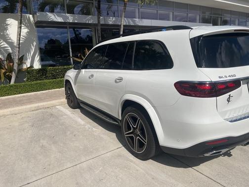 2024 Mercedes-Benz GLS 450 4MATIC