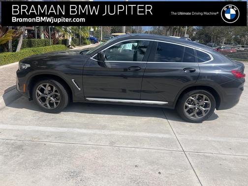 2022 BMW X4 xDrive30i