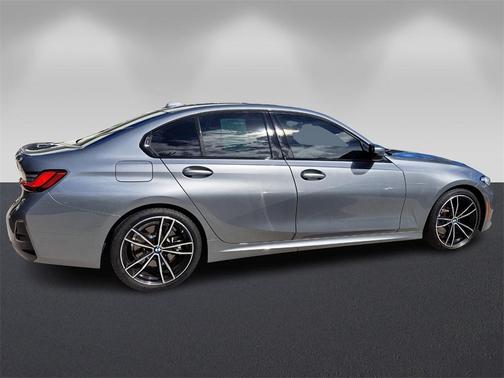 2023 BMW 330 i
