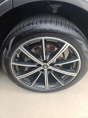 2025 Audi Q7 45 Premium Plus