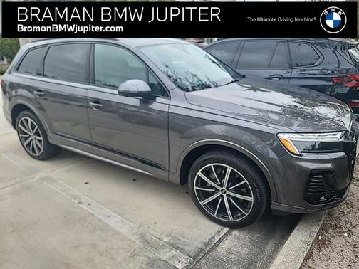 2025 Audi Q7 45 Premium Plus