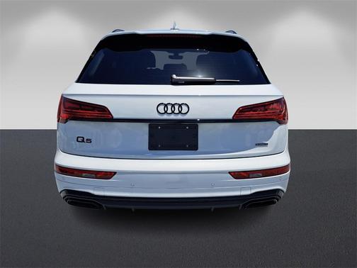 2024 Audi Q5 45 S line quattro Premium