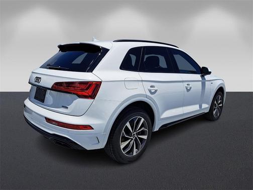 2024 Audi Q5 45 S line quattro Premium