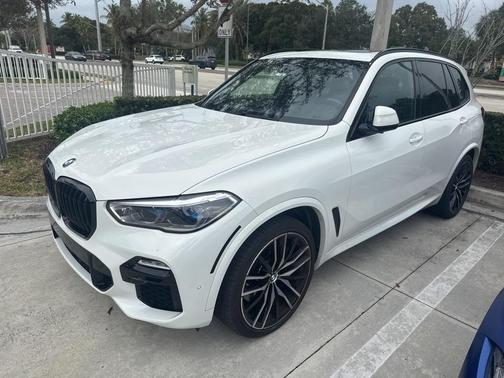2020 BMW X5 M50i