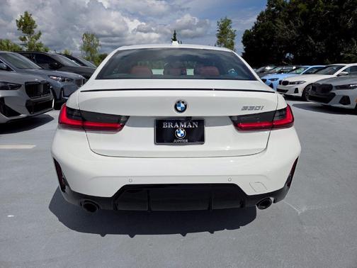 Alpine White 2026 BMW 330 i NA