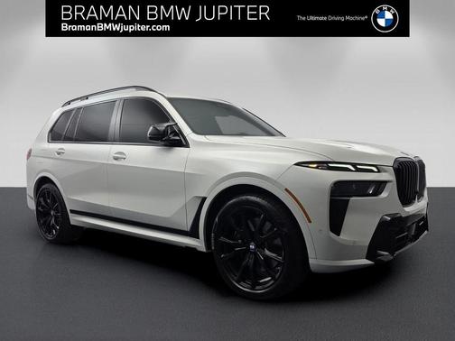 Mineral White Metallic 2025 BMW X7 M60i