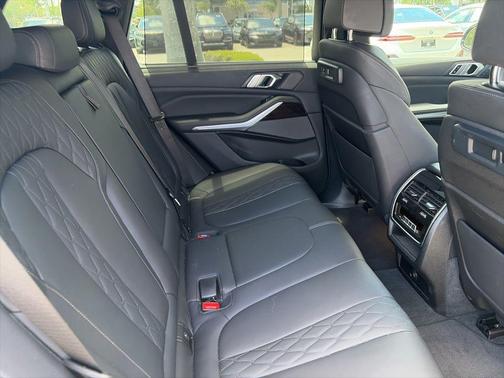 Black Sapphire Metallic 2023 BMW X5 sDrive40i