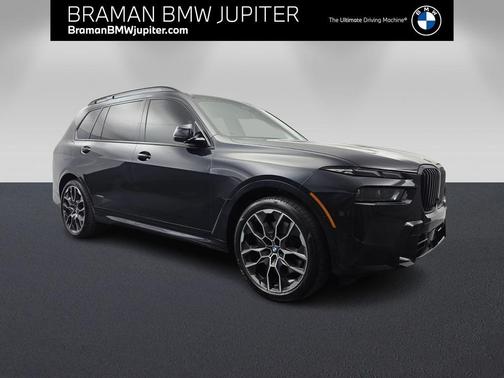 Carbon Black Metallic 2024 BMW X7 xDrive40i