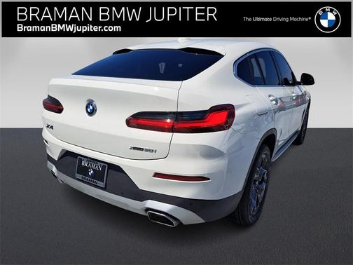2023 BMW X4 xDrive30i