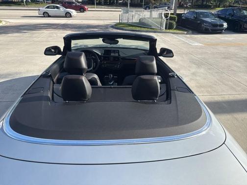 Glacier Silver Metallic 2019 BMW 230 i