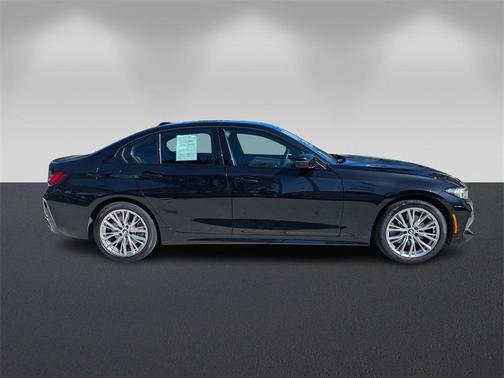 2023 BMW 330 i