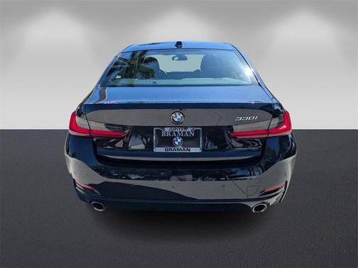 2023 BMW 330 i