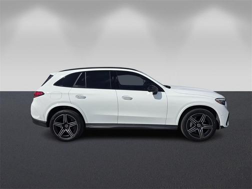 2025 Mercedes-Benz GLC 300 Base