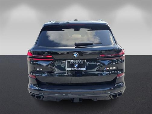 2025 BMW X5 M60i