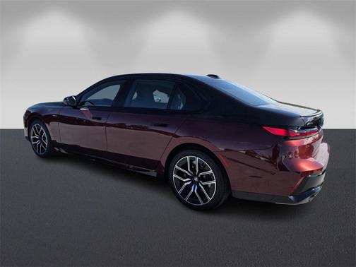 2023 BMW 760 760i xDrive