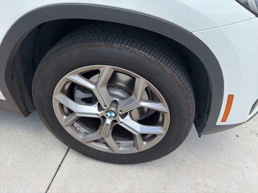 Alpine White 2023 BMW X3 sDrive30i