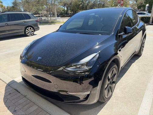 2025 Tesla Model Y Long Range