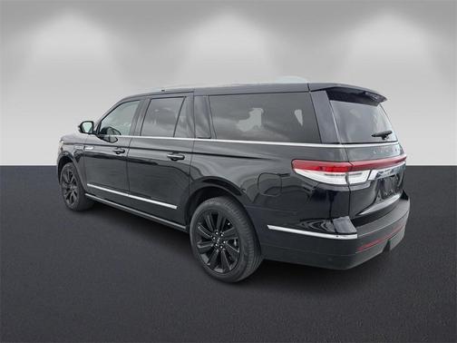 2022 Lincoln Navigator L Reserve