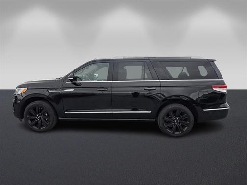 2022 Lincoln Navigator L Reserve