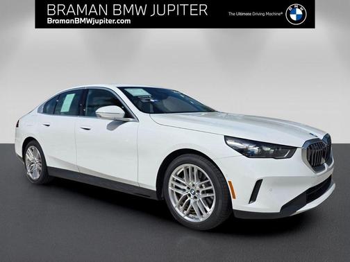 Alpine White 2024 BMW 530 i