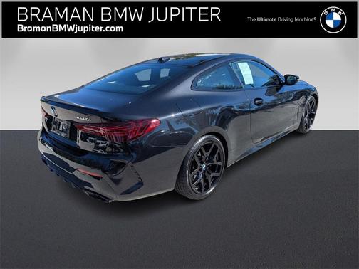 2025 BMW M440 i